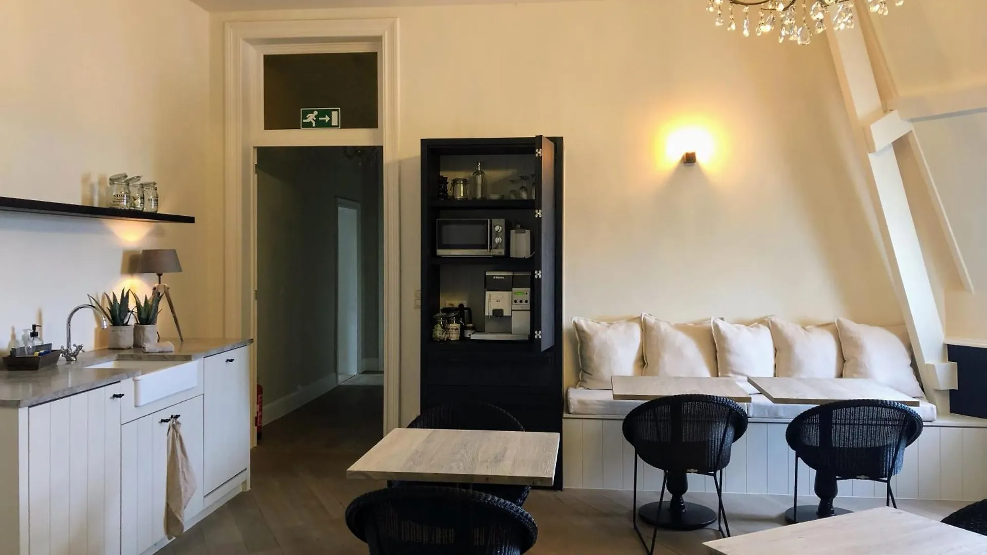 Chateau Fort Lapin Torenkamer Bruges Bed & Breakfast